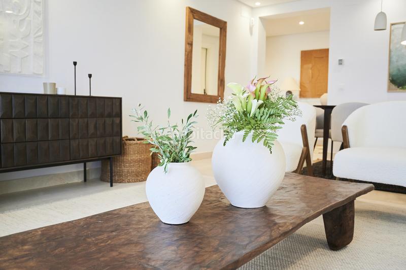 Foto 7f2f3640-be13-42f5-b55a-1dce602c8602. Piccolo appartamento con parcheggio piscina in Los Naranjos Marbella