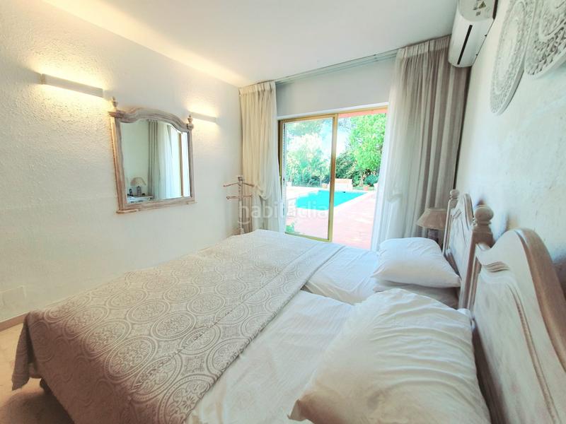 Foto 603cdecc-ef4e-4662-9e19-ae334c7b3c2d. Lloguer casa amb aparcament piscina a Nueva Andalucía centro Marbella