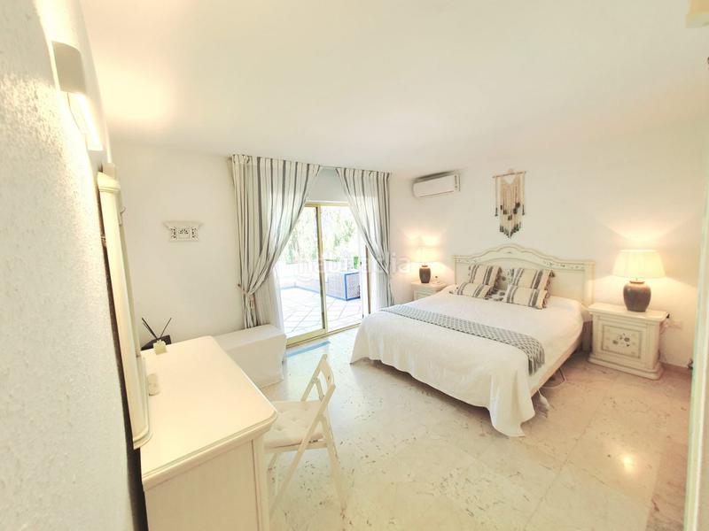 Foto a142b077-3c3f-4870-ae9d-301df45004b6. Lloguer casa amb aparcament piscina a Nueva Andalucía centro Marbella