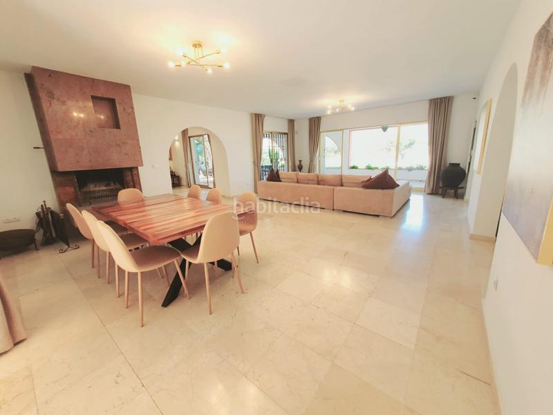 Foto 2ef44a89-b1bf-4d4f-8b3f-020b47646aca. Location maison avec parking piscine dans Nueva Andalucía centro Marbella