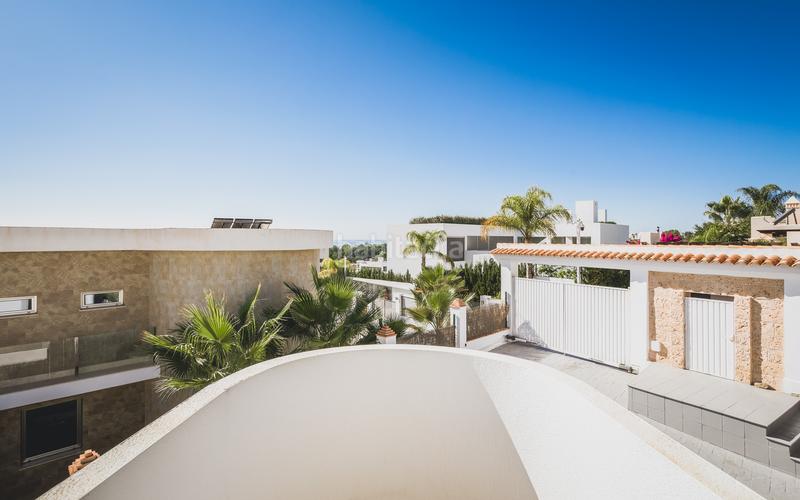 Foto 674490d4-ccfa-4f42-a4b7-4da606c63e8a. Maison avec parking piscine dans Los Flamingos Benahavís