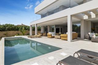 Maison à Nueva Alcántara. Villa de 5 dormitorios en la playa de san pedro