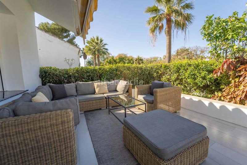 Foto 04cd479c-1f3a-45e8-b0df-15b2e1c7c6d0. Location rez-de-chaussée avec piscine dans Nueva Andalucía centro Marbella