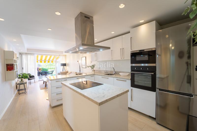 Foto c3e4cdf4-8452-4a0e-a15c-44ef41657ce7. Location rez-de-chaussée avec piscine dans Nueva Andalucía centro Marbella