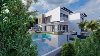Casa pareada en Torreblanca del Sol. Magnifica villa independiente de 2 plantas con piscina privada