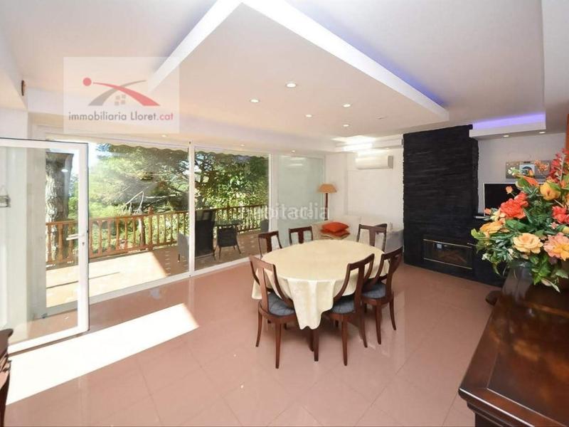 Foto 52d9dcfd-b660-4b5f-9ce2-5bf41f5b7081. Haus mit heizung parking pool in Canyelles Lloret de Mar