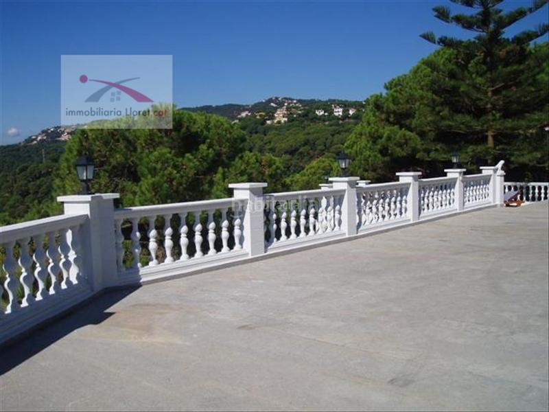 Foto bf1ef13b-d95e-4016-952f-1063cdfdaf1a. Haus mit heizung parking pool in Canyelles Lloret de Mar