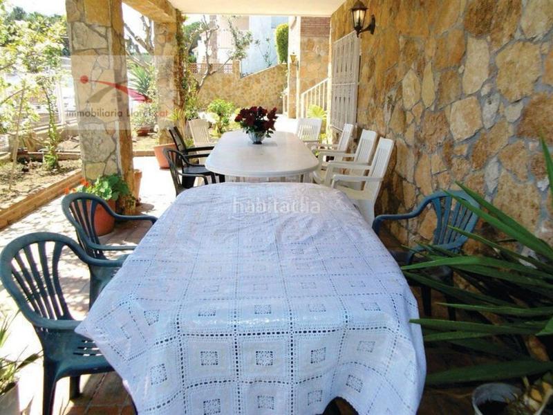 Foto ab4b21a8-84af-463a-94fb-e4fad4a0a974. Casa con parcheggio piscina in Canyelles Lloret de Mar