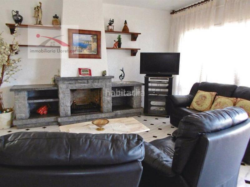 Foto b9faf363-e6da-409d-922b-f1eb64bcaed3. Casa con parcheggio piscina in Canyelles Lloret de Mar