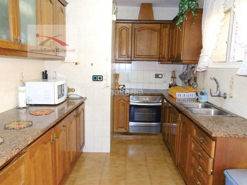 Foto e00567c7-5f20-43a9-a028-6db1d4ddf9b8. Casa con parcheggio piscina in Canyelles Lloret de Mar
