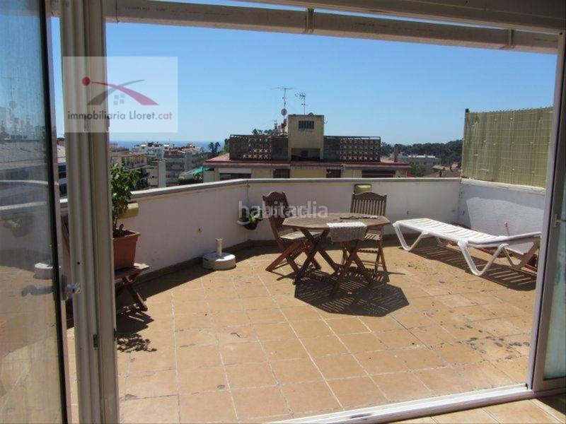 Foto 95ef4966-1a05-4a81-8bf8-937b03b28e36. Àtic amb calefacció aparcament piscina a Fenals Lloret de Mar