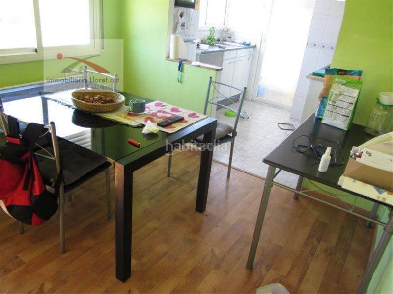 Foto a0fb4d4c-b95a-4ebd-a8af-db88c8ad34e5. Àtic amb calefacció aparcament piscina a Fenals Lloret de Mar