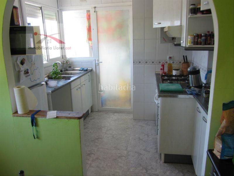 Foto bcfbb07f-f4b3-426f-957f-96b6db0659e4. Àtic amb calefacció aparcament piscina a Fenals Lloret de Mar