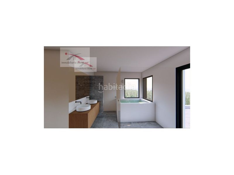 Foto aaf6572a-8032-4fae-aa41-17d4610292ea. Casa amb calefacció aparcament piscina a Roca Grossa Lloret de Mar