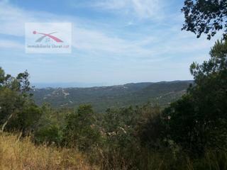 Terreny residencial a Serra Brava. Terreno 800m2 con vistas preciosas a las montañas