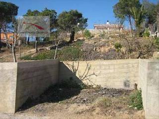 Terreno residencial en Lloret Verd - Els Pinars. Urb. els pinars con 610m2 semiplano...