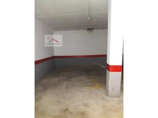Aparcament cotxe a Centre. Zona centro en dona marinera en la playa!!