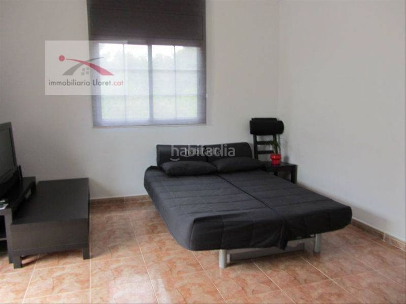 Foto 3b26db12-2b3d-44bd-a008-4211a71601fc. Casa amb calefacció piscina a Aiguaviva Parc Vidreres