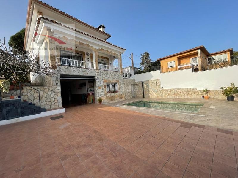 Foto 01f7b7ca-5a9c-4f78-9138-b953f939ce80. Haus mit heizung parking pool in Santa Clotilde Lloret de Mar