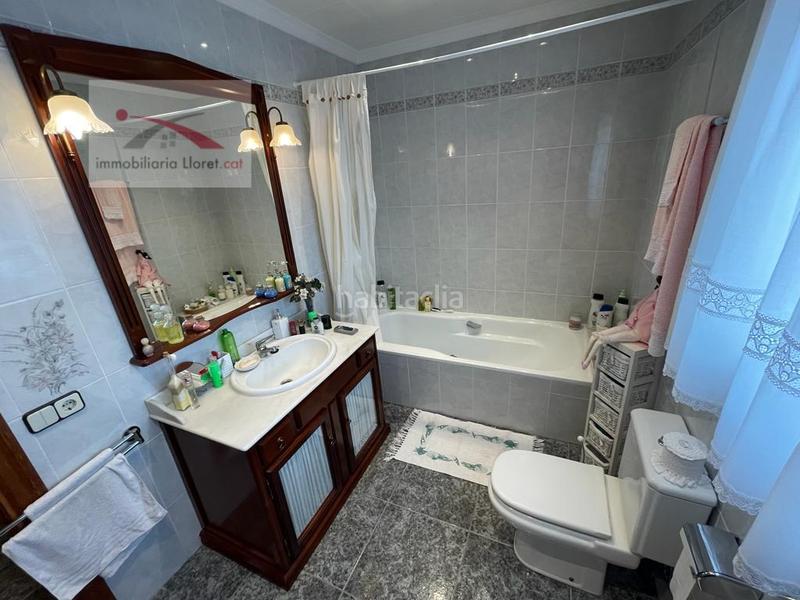 Foto c12ab4c9-c5e3-4084-a434-2abe6e36e021. Haus mit heizung parking pool in Santa Clotilde Lloret de Mar