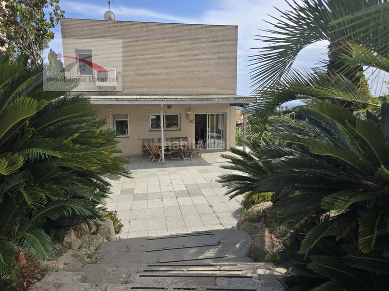 Foto 83e577d4-3fbe-499a-b094-d19d3539c80b. Casa amb aparcament a Roca Grossa Lloret de Mar