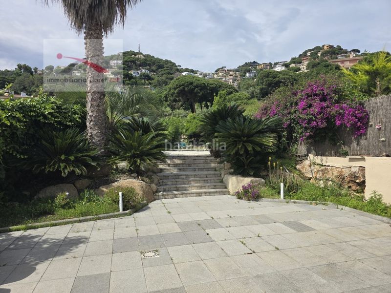 Foto b76957ad-75a1-4bd1-9b18-a11fc33cf20a. Casa amb aparcament a Roca Grossa Lloret de Mar