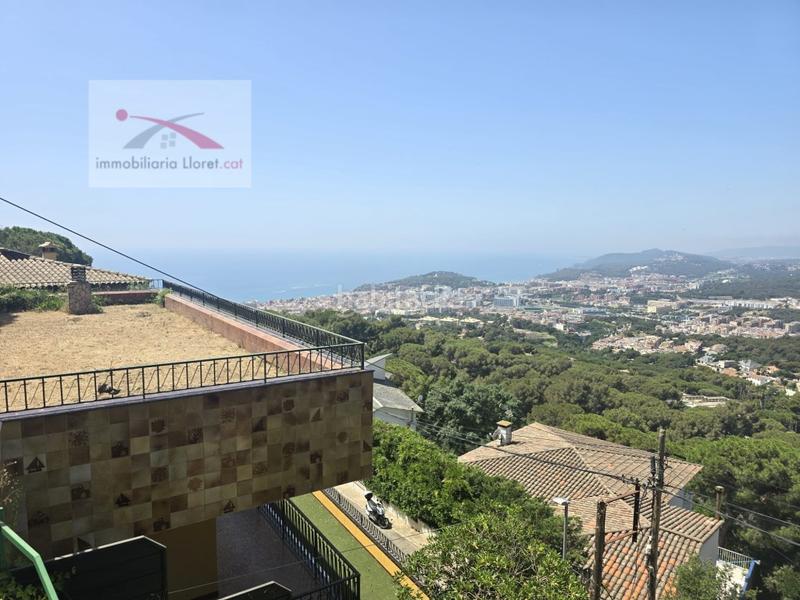 Foto ac77f32e-858d-48dc-ad50-fbfaaf5cf2c5. House in Roca Grossa Lloret de Mar