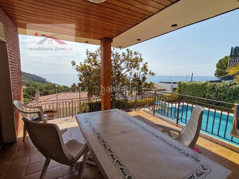 Foto 423a06c1-f4a8-4e83-b5f6-f7b152b5ce92. Casa urb. santa cristina con vistas mar... puede ir andando a la playa en Blanes