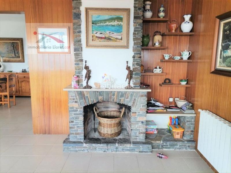 Foto 9328b002-3dac-43ce-980e-27316a2042c1. Casa urb. santa cristina con vistas mar... puede ir andando a la playa en Blanes