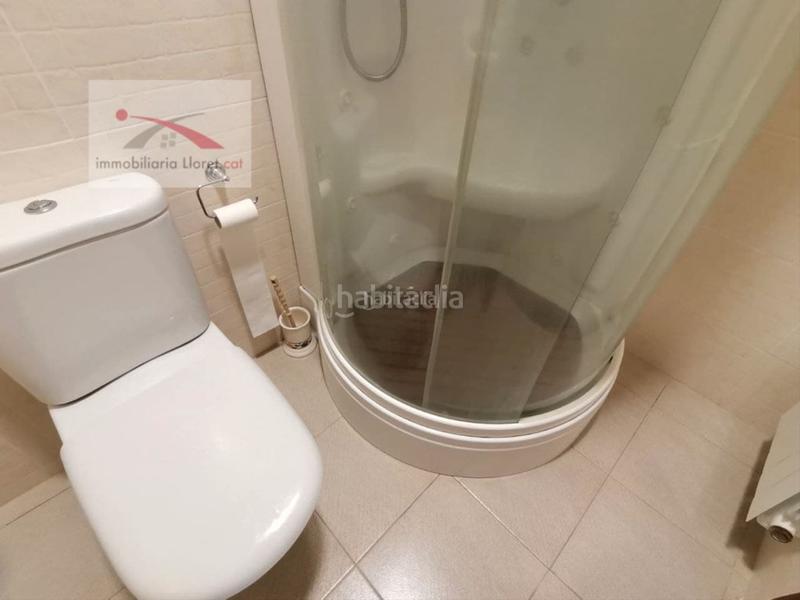 Foto c6404fe2-f1c3-4291-8ef8-1f644dae41dd. Casa urb. santa cristina con vistas mar... puede ir andando a la playa en Blanes