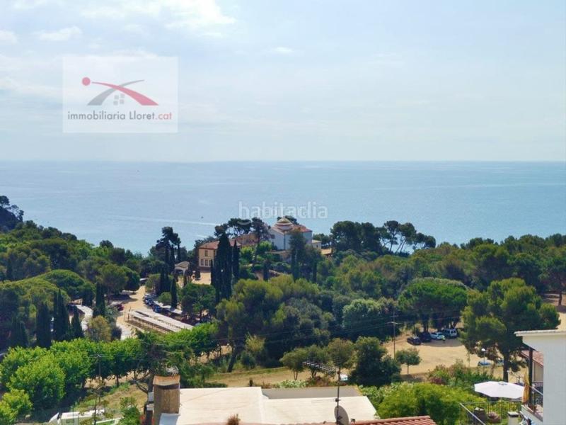 Foto f6660985-924e-4eef-aade-861146d2a9d8. Casa urb. santa cristina con vistas mar... puede ir andando a la playa en Blanes