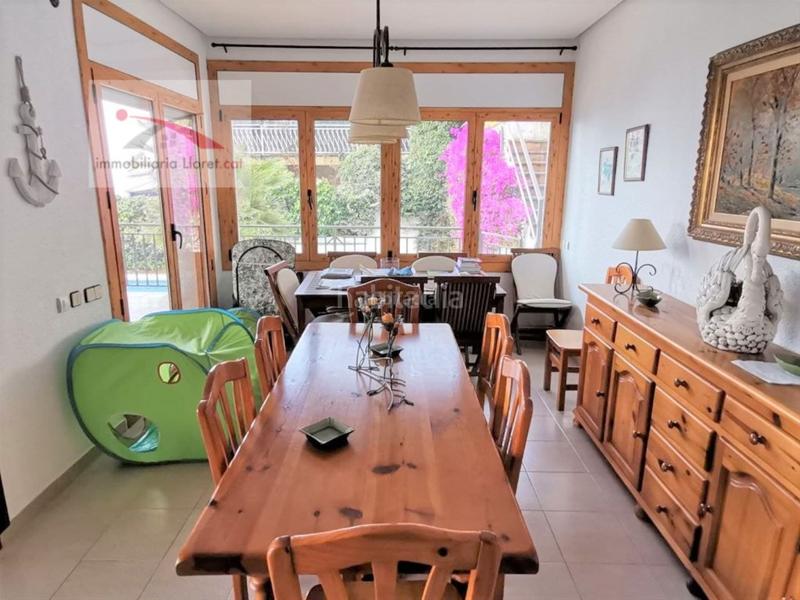 Foto fe09ebf6-262d-4c07-b076-f0607d6be26d. Casa urb. santa cristina con vistas mar... puede ir andando a la playa en Blanes