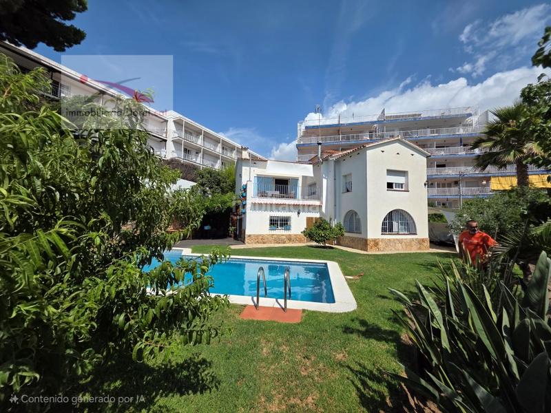 Foto 28b0be1a-600e-4748-92a3-0959b3a80fb6. Haus in Centre Lloret de Mar