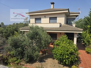Casa in Lloret Blau - La Creu de Lloret. Casa en perfectas condiciones... a estrenar prácticamente!!