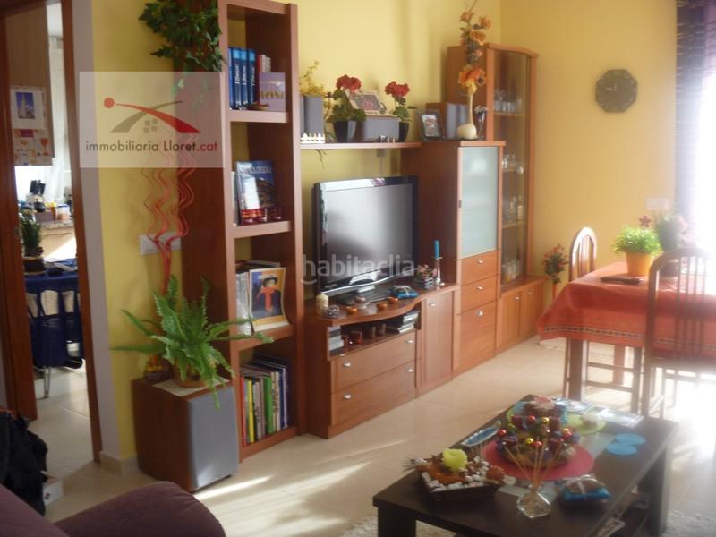 Foto 9bfbd180-700f-4604-9bbb-20d84779bb6d. Casa amb aparcament a Aiguaviva Parc Vidreres