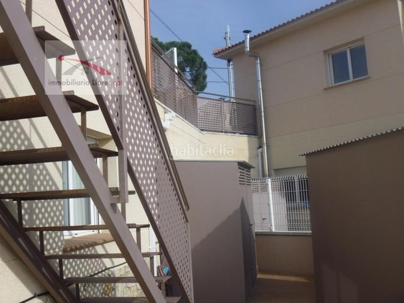 Foto e06a6f38-afc4-4fe4-a15c-98157e53ddcf. Casa amb aparcament a Aiguaviva Parc Vidreres