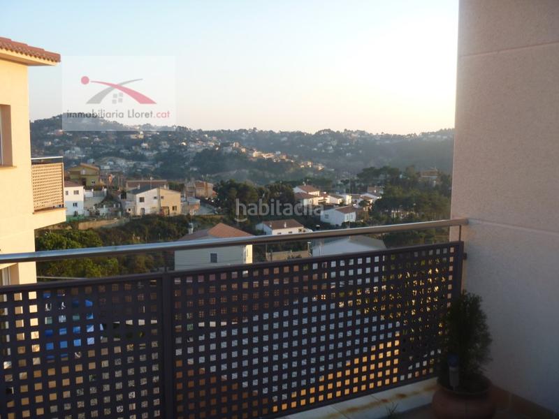 Foto f897cf50-b05d-4f1d-ba6b-64d34a9dd10a. Casa amb aparcament a Aiguaviva Parc Vidreres