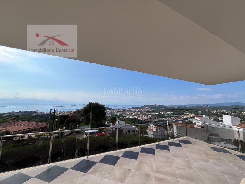 Foto 440f8d55-c861-486e-8e5e-22852c078881. Casa amb aparcament a Roca Grossa Lloret de Mar