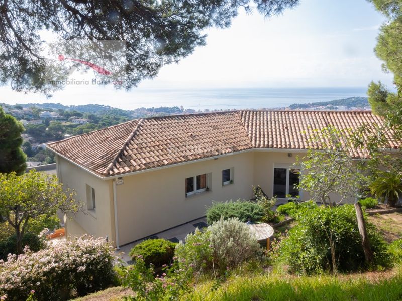 Foto 8716e143-da15-471a-ac13-94100d470abe. Casa amb aparcament a Roca Grossa Lloret de Mar