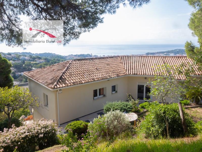 Foto 642a40ad-b04f-4846-b682-1829f63e7b82. Affitto casa con parcheggio in Roca Grossa Lloret de Mar