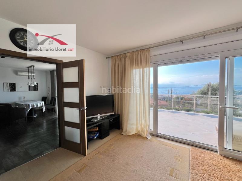 Foto 3aca4484-8e5f-4d8f-9a89-8e9aa306a4eb. Rent house with parking in Roca Grossa Lloret de Mar