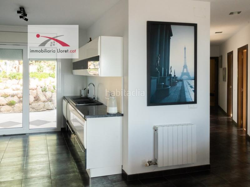 Foto 73bd07a5-a583-4cf2-9406-4267694c66a2. Rent house with parking in Roca Grossa Lloret de Mar