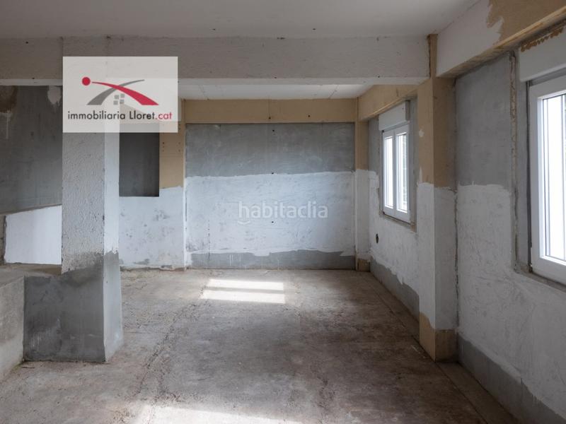 Foto 85d1f6b0-c06c-4c3c-b082-da8ec0d84470. Rent house with parking in Roca Grossa Lloret de Mar