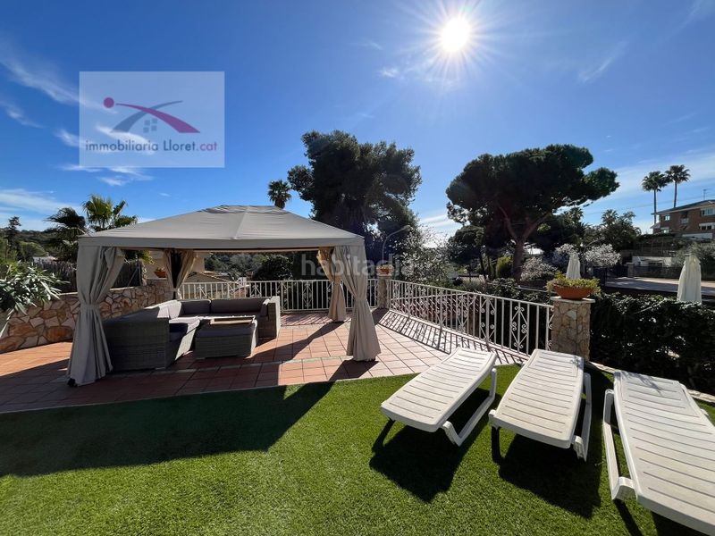 Foto 0ad2104d-40f8-4fec-adf2-e4d972fd656d. Casa amb aparcament a Roca Grossa Lloret de Mar