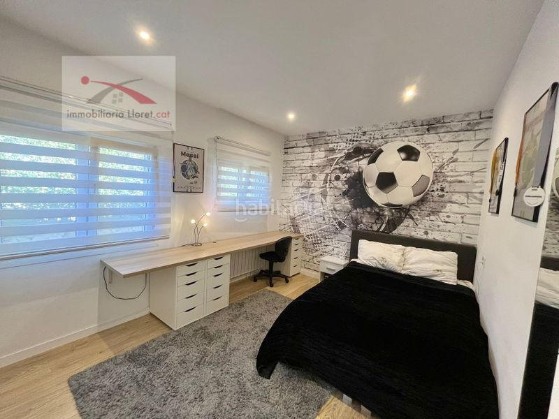 Foto a91fe265-a6eb-4a20-88f6-3b6a8349d1be. Casa amb aparcament a Roca Grossa Lloret de Mar