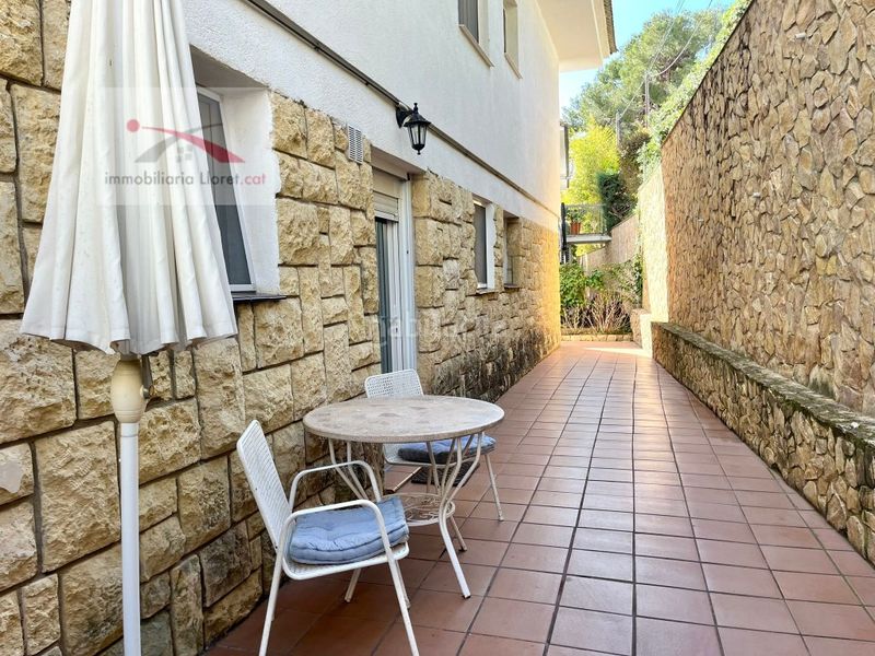 Foto f6bf0605-6277-4a78-a15f-4ebb64178dce. Casa amb aparcament a Roca Grossa Lloret de Mar