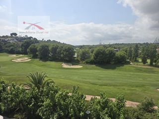 Àtic a Calle cal·lipolis 42. Zona la pineda... ático vistas directas al campo de golf y vista