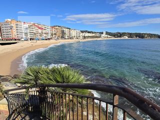 Appartamento  Calle gertrudis moret frigola 1. Piso en rieral 120m2.. vistas despejadas... posibilidad de 2 par