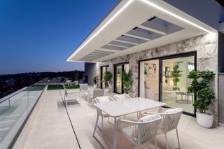 Appartement in Balcón de Finestrat-Terra Marina. Fantástico bungalow con enorme terraza y vistas al mar en finest