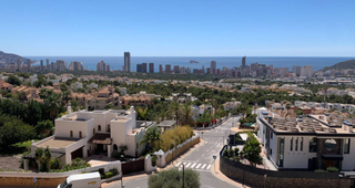 Terreno residenziale in Golf Bahía. Solar urbano en sierra cortina, finestrat